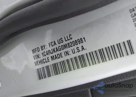 2021 Jeep Grand Cherokee Altitude 4X4 from USA, damaged, VIN 1C4RJKAG0M8208981